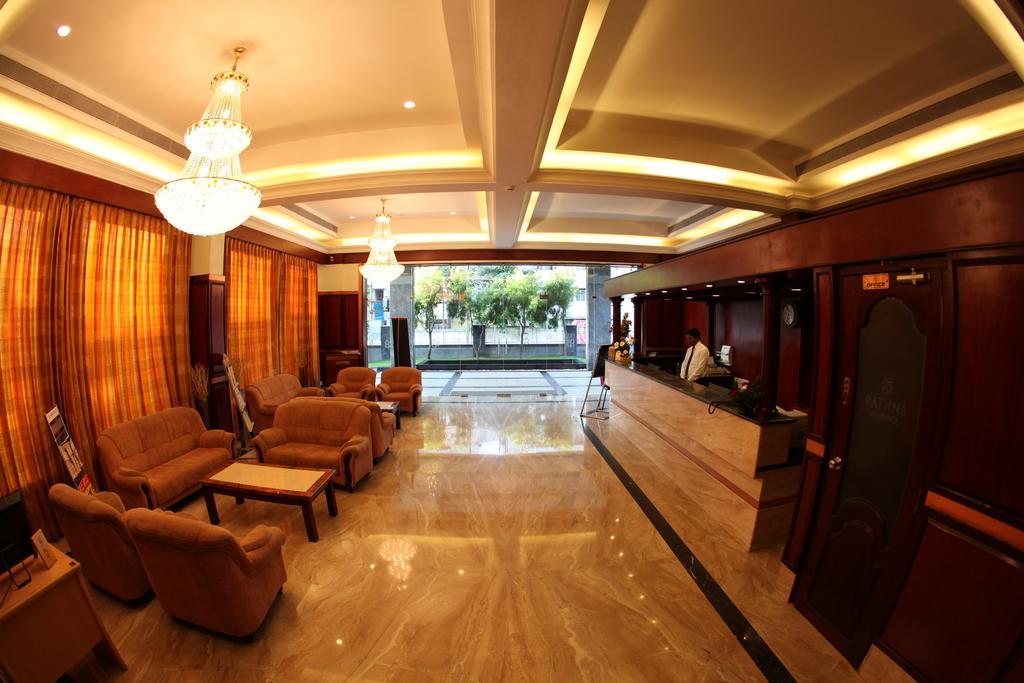 Hotel Rathna Residency Коимбаторе Екстериор снимка