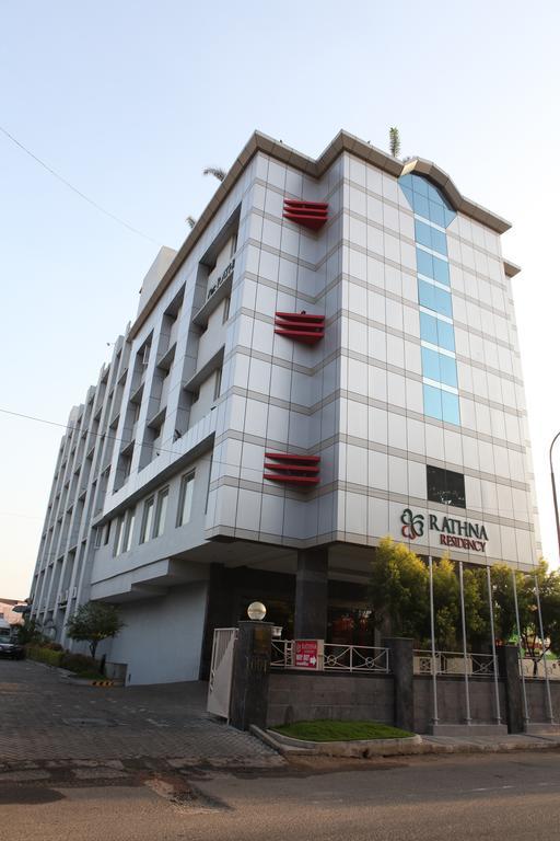 Hotel Rathna Residency Коимбаторе Екстериор снимка
