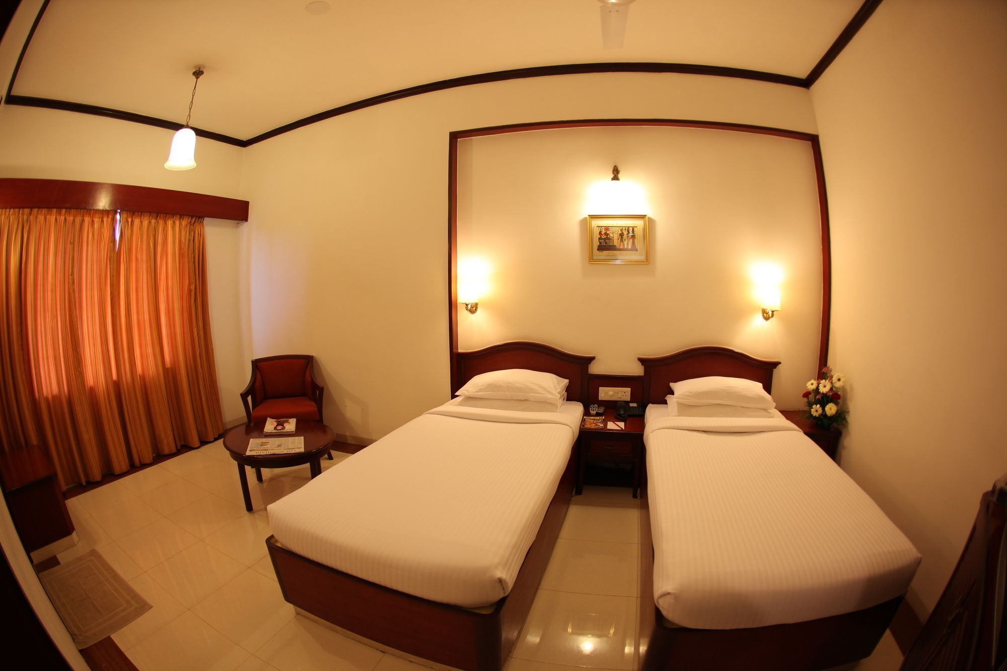 Hotel Rathna Residency Коимбаторе Екстериор снимка